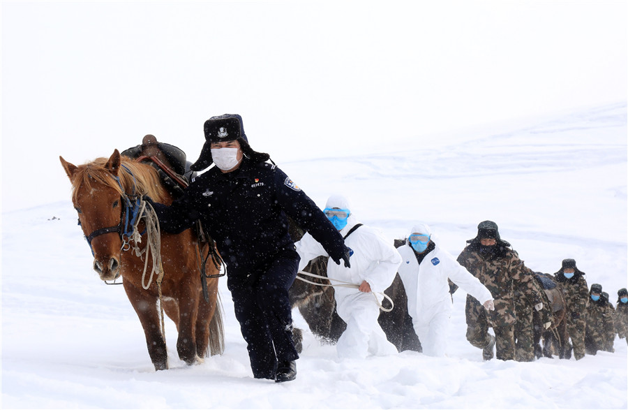 ��ɽ����(ch��ng)�����l(w��i)�����I(y��)�� ̤ѩѲ߅������