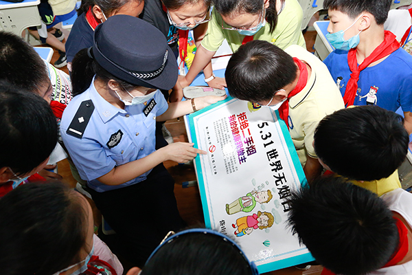 ����o���� �����M(j��n)У�@