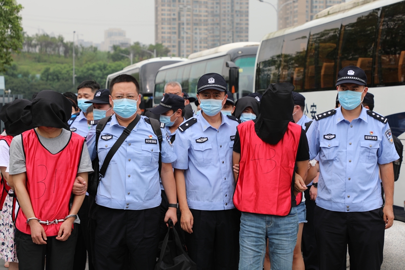 ���������ƫ@�ش�羳�W(w��ng)�j(lu��)ـ�������永���~��100�|��