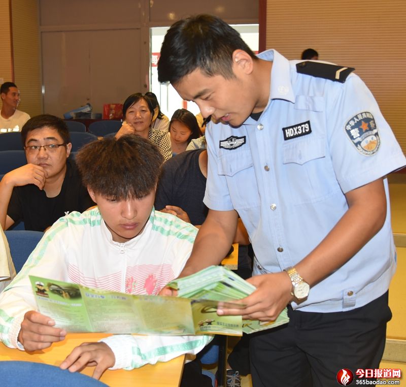 �����(du��)�顱��(d��ng)����(l��i)��:��?x��n)|�������M(j��n)�R�����w���\(y��n)��(d��ng)�W(xu��)У��푰�ȫ��(l��)��