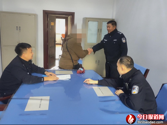 ���������D �Ҟ�Ⱥ���k���¡��澯�����&ldquo;ŭ��&rdquo; �پ���&ldquo;��Z&rdquo;��ӷ־��񾯼��r��ֹһ����p����226.png