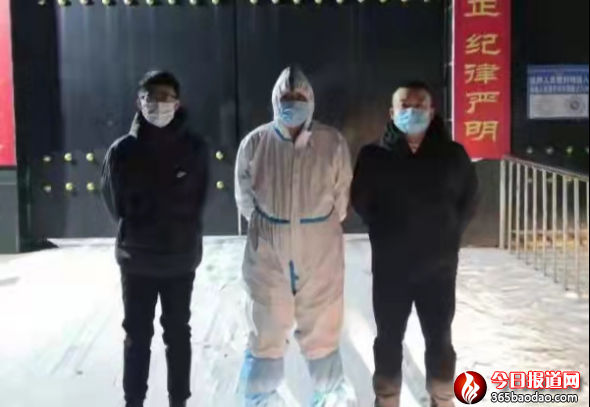 �永���~1200�f���������e�h�����˵�һ��p���ŷ���F��