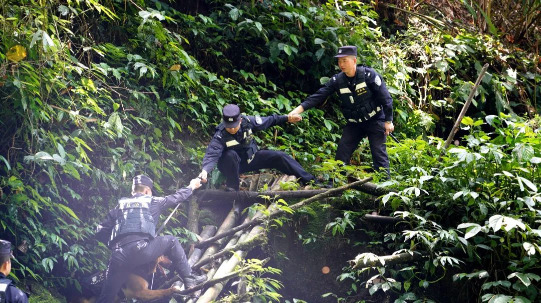 �挦��Ѫ��Λ󨡢��������� ����һ�p��Ь�ߴ崮կ��Ⱥ���o(h��)����