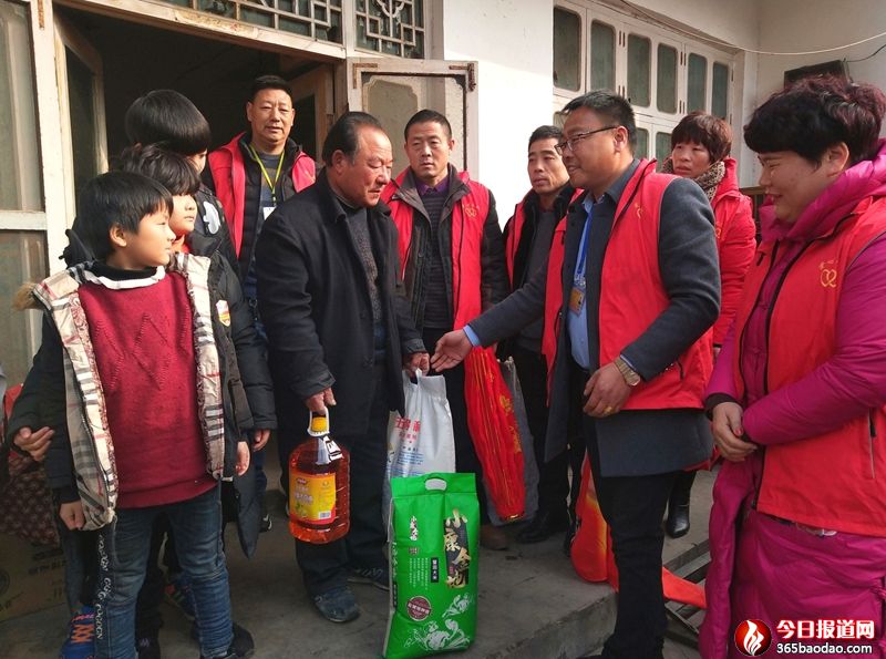 ɽ�|۰�ǣ�ϲӭ�����ꡰ�t�R�ס�����ؚ������ǰ