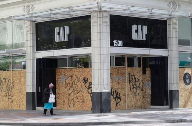 ͻ�l(f��)����һ��Ϥ�ľ��^�漱��8�f�T�������ݼ١���ͣ�����Y�����P(gu��n)��230�ң���ֵ�ѱ���60%�����S�顰������