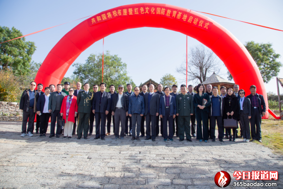  ���͇�(gu��)��У�����߼tɫ�Ļ��������؆���(d��ng)�xʽ������ʯ�^�����e��