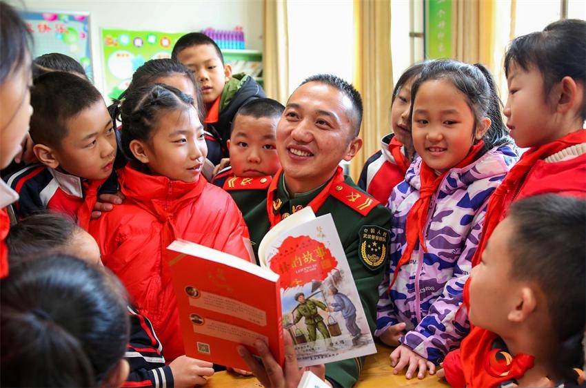 ���C��Ȫ���W(xu��)���h �侯�ٱ����Є�(d��ng)