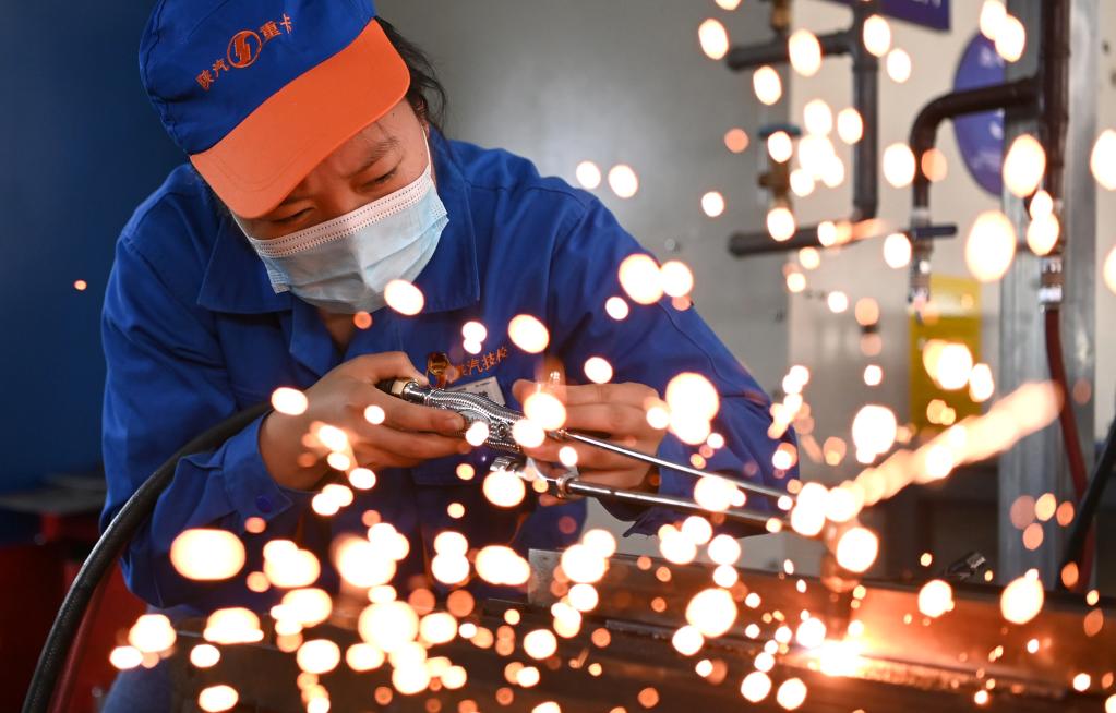 ����ȫ��(gu��)����ԺУӋ(j��)������140�f������