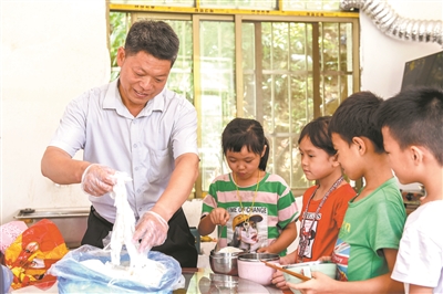 һ��һУ��ʮ�d �c����ͯ��W(xu��)��