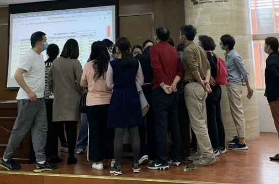 �M(f��i)��һ�q�ٝq���߿�־Ը���(b��o)����(w��)���V����