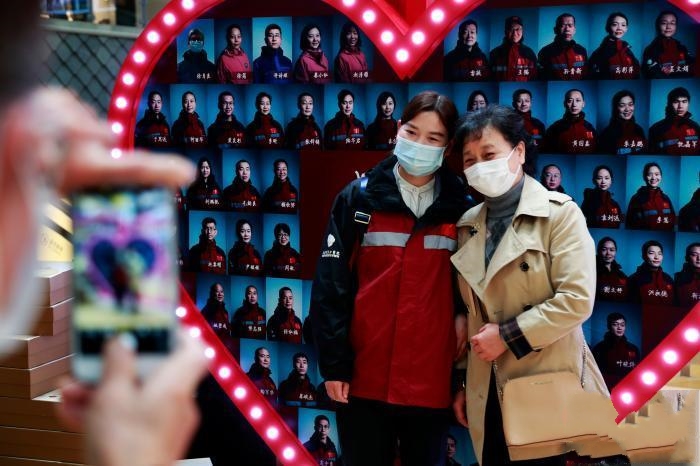  ���������������¾���Ԯ�����߹���zӰչ�Ϻ��_Ļ