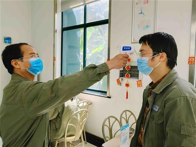 14��������˷��]���o50������30�q���A���ݵ�һ�Q��վ���ݿ���