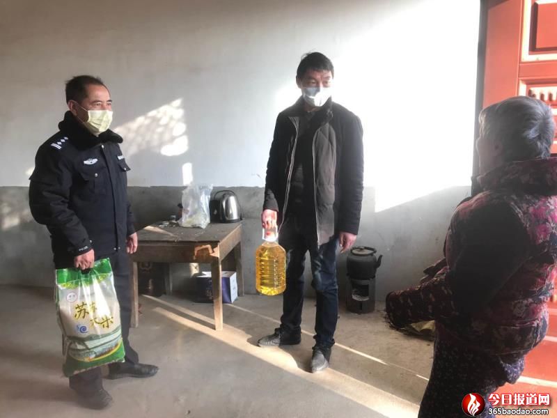   ���o(h��)ƽ��  ����Сӛ�^��(zh��n)��һ���ļt���h���񾯲��v�A�Һ��(zh��n)��կ�幤�����L�����A