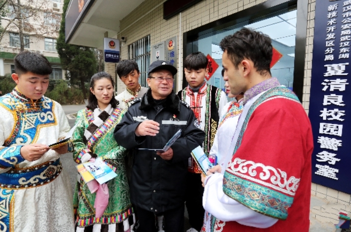 ��������26��(g��)�ٔ�(sh��)�����W(xu��)���ġ��İְ֡�