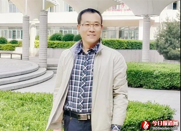   28�����á����������z�����������а����ΰ�ïʢ������һ������Ӳ�ˡ��༉