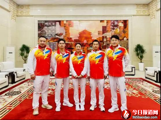 �ɻ����ϵ� &ldquo;��܊ˮ��&rdquo;&mdash;&mdash;ӛ�����I�й����ֺ��\�־��񾯽�t1594.png