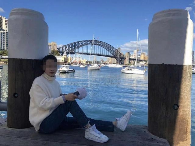  ����ĳ��W(xu��)�ώ�����19�qŮ�����������܏�(qi��ng)�����P(y��ng)�ԡ�����׌���ò������I(y��)�C��