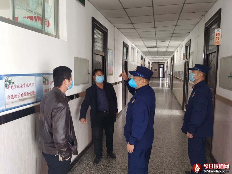 ���C���h(yu��n)�h������Ԯ����_չ�W(xu��)У������ȫ�z����(f��)�W(xu��)��(f��)�n���{�o(h��)��