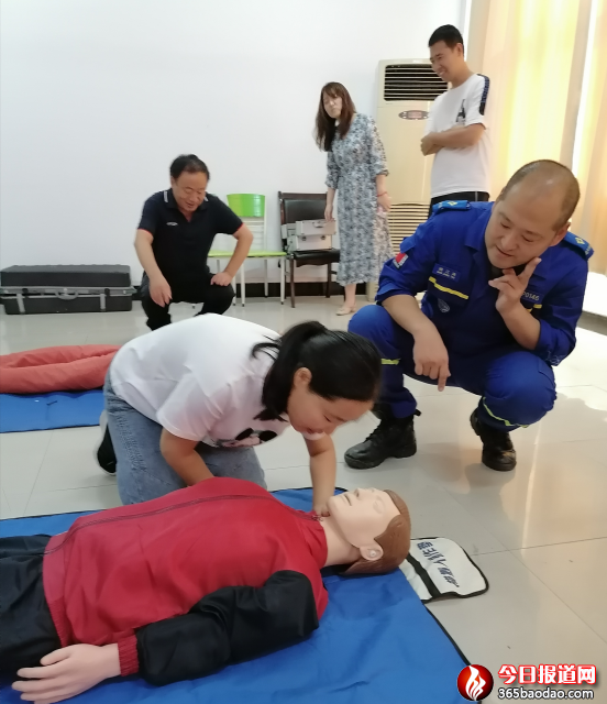 Ѵ���(y��n)��  ����δȻ ����ʡ�ܿ����̄�(w��)���_(k��i)չ��Ԯ��Ӗ(x��n)���ڑ�(y��ng)�����ȳ��R(sh��)