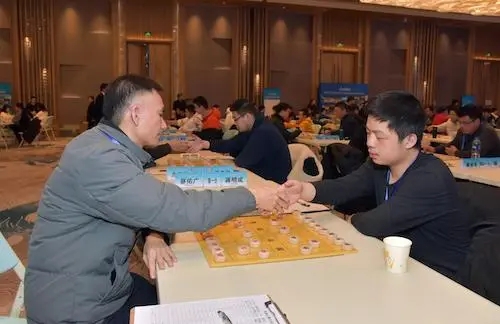 ���塰�������չ� 6�˫@�����Ҵ󎟡��x���Y��