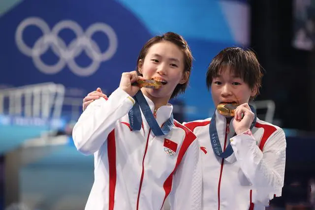 �V�|���Ľ�ȫ�t�ȳɹ��l(w��i)��Ů��10�����_���������ϫժ�y