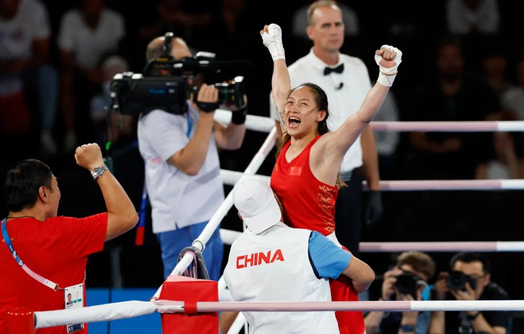 �ĵ����ĵط�վ���������@ժ��Ů��ȭ��54���）���Ƅ�(chu��ng)��vʷ