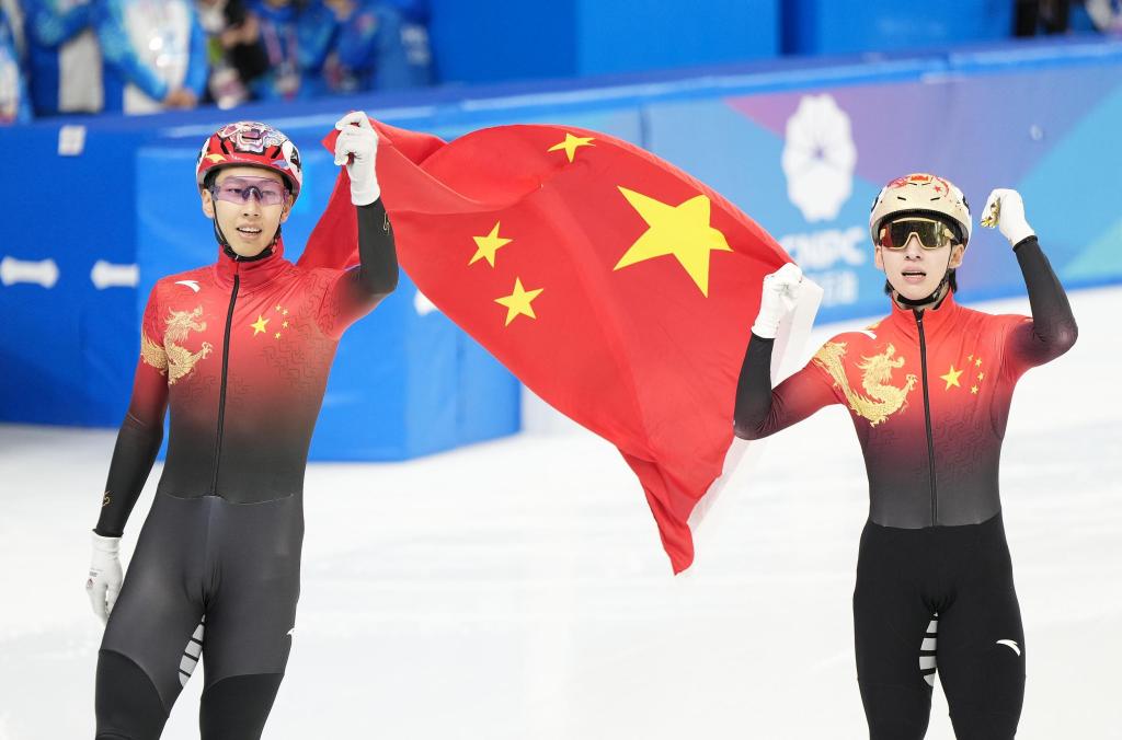 ���m���W��ʥ���cȼ����ِ�R�����Ї�܊�Fӭ�Ӹ���������(zh��n)