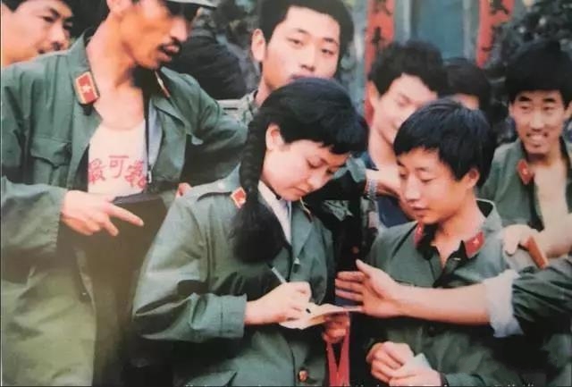 ����(d��ng)����������ɽǰ��ꇵ��Ϟ��������ĸ�