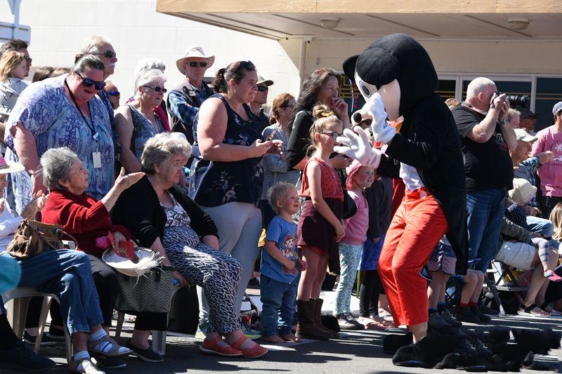 �Ї�Ԫ�،m���F(xi��n)�������m���Ҏ(gu��)����܇Ѳ�λ��