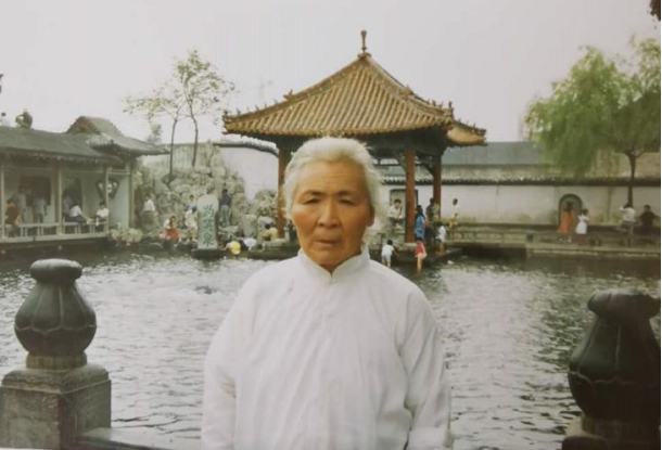        ����ĸ�H��ǧ�x ���������������댦(du��)���f��һ�İl(f��)����