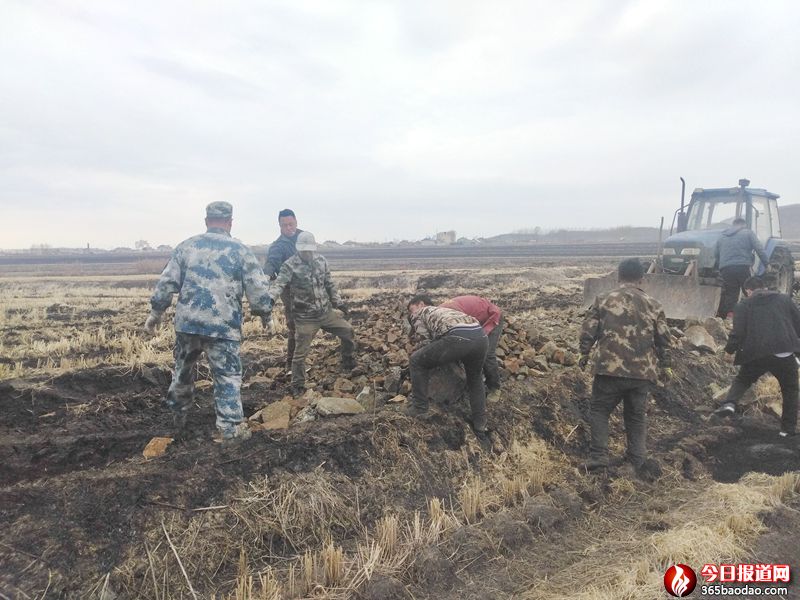  ���ϵ�·��ͨ �����������a(ch��n)