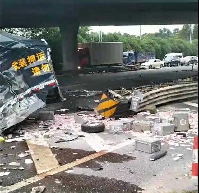 ���dһ�\�n܇��؛܇��ײ��2��4�����nƱɢ����