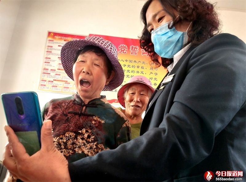 ɽ�|۰�ǣ��DŮ���ή��ϡ����ܻ����B(y��ng)�Ͻ��J�C�T��