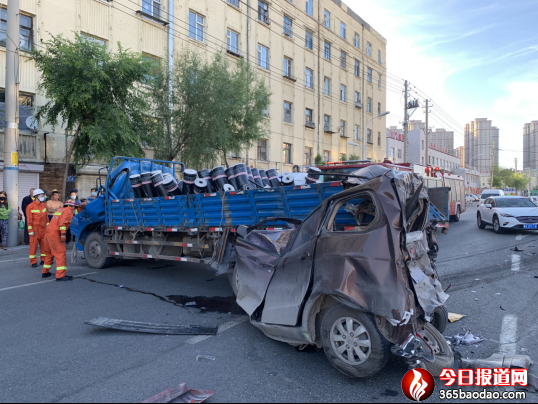 ���ӱ����{��� ����ָ��(zh��n)�T�ɹ�̎��4܇�Bײ�¹�(1)280.png